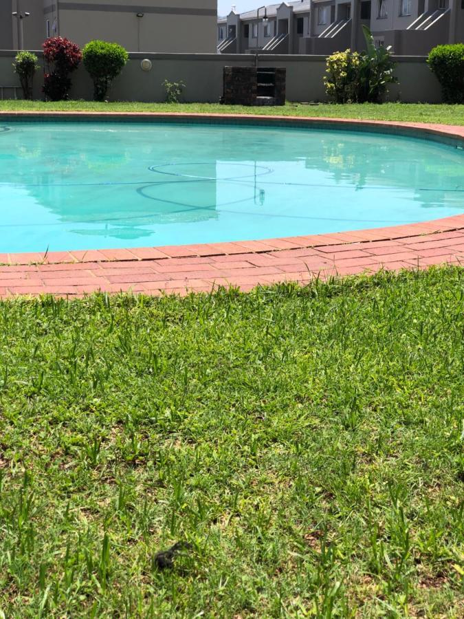 Summer Sands - Durban North Beach Accommodation 외부 사진