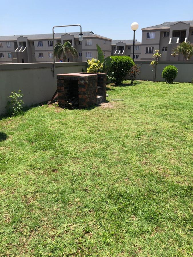 Summer Sands - Durban North Beach Accommodation 외부 사진